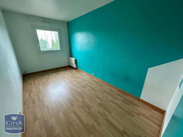 Appartement à louer 2 pièces 64m² Maurepas (78310)