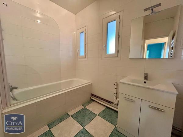Appartement à louer 2 pièces 64m² Maurepas (78310)