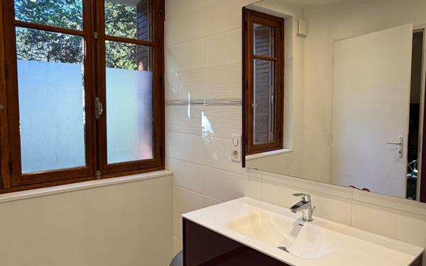 Maison à vendre    8 pièces • 191 m2 Vals-les-Bains