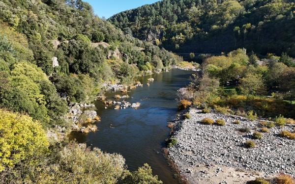 Maison à vendre    8 pièces • 191 m2 Vals-les-Bains