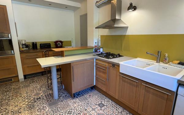 Maison à vendre    8 pièces • 191 m2 Vals-les-Bains