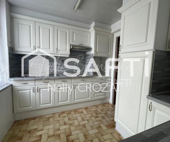 BELLE MAISON BRIARDE PROCHE ACCÈS A4