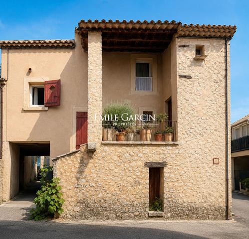 A vendre - Maison de village du XVIème siècle - Alpes de Haute Provence - entre mémoire et lumière