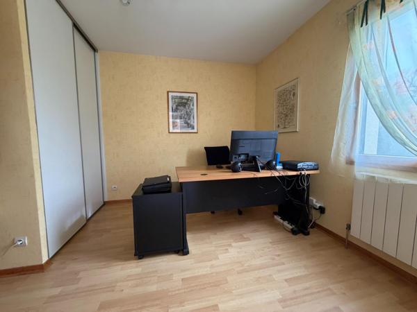 Maison à SARGE-LES-LE-MANS, 72190 - 5 pièces 102m²