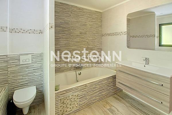 Maison à Lorgues de 130m2 de plain pied , Piscine BALI 8/4, terrain de 2000m2 ,quartier recherché!