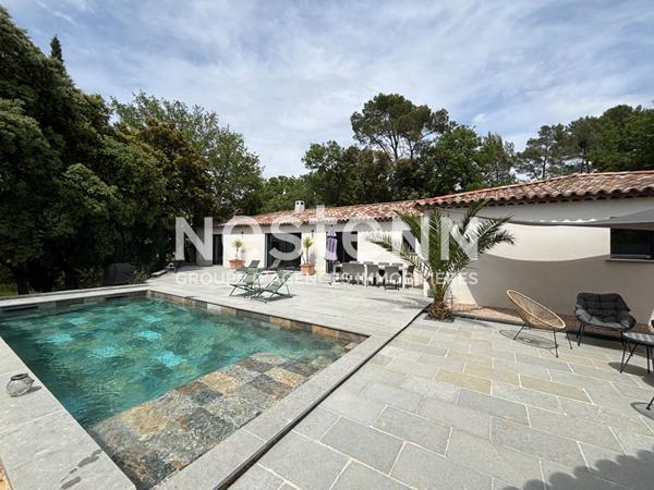 Maison à Lorgues de 130m2 de plain pied , Piscine BALI 8/4, terrain de 2000m2 ,quartier recherché!
