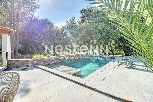Maison à Lorgues de 130m2 de plain pied , Piscine BALI 8/4, terrain de 2000m2 ,quartier recherché!