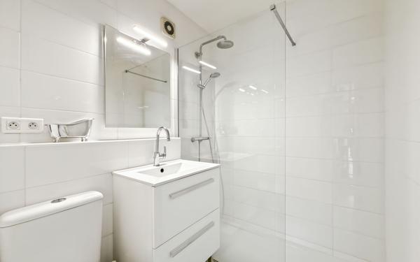 Appartement à vendre    2 pièces • 37 m2 Fréjus