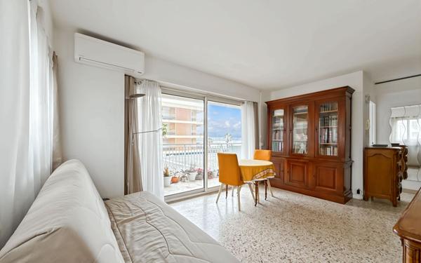 Appartement à vendre    2 pièces • 37 m2 Fréjus