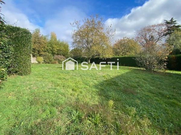 REZE BORD DE SEVRE : Terrain constructible de 468 m²