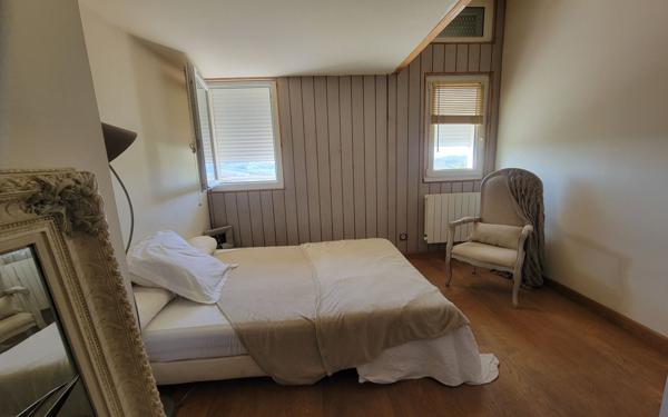 Appartement à vendre    4 pièces • 98 m2 Jurançon