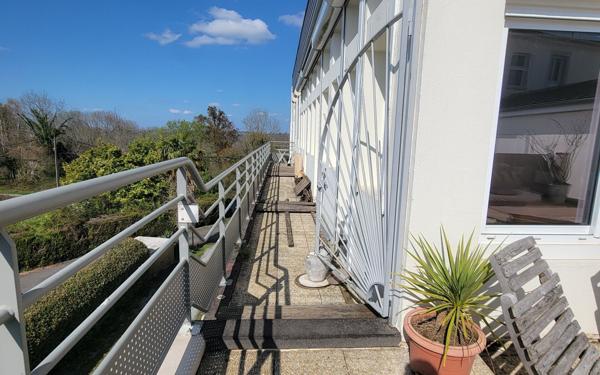 Appartement à vendre    4 pièces • 98 m2 Jurançon