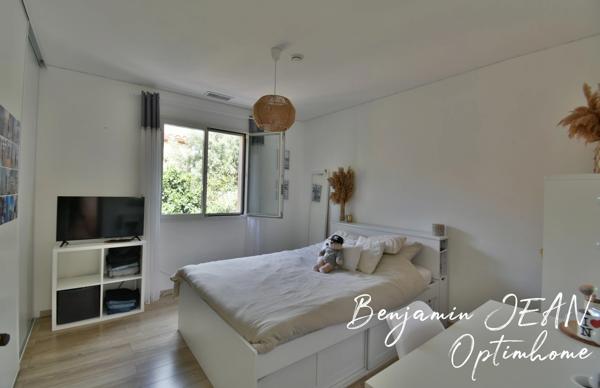 À Sérignan, villa familiale F5 de plain-pied avec piscine et grande terrasse plein sud