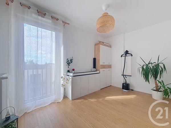 Appartement F4 à vendre  4 pièces - 91 m2 CHENNEVIERES SUR MARNE - 94