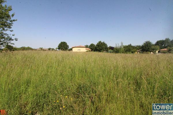 Dernier lot sur Lavit (82120), terrain de 737m² au calme, viabilisé