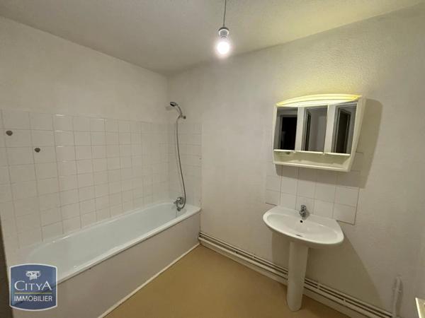 Appartement à louer 2 pièces 71.57m²