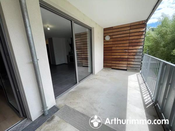 Vente                                                      Appartement
                        
                     2 pièces                      48 m2                     à Montbéliard