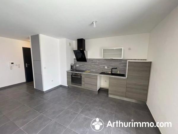 Vente                                                      Appartement
                        
                     2 pièces                      48 m2                     à Montbéliard