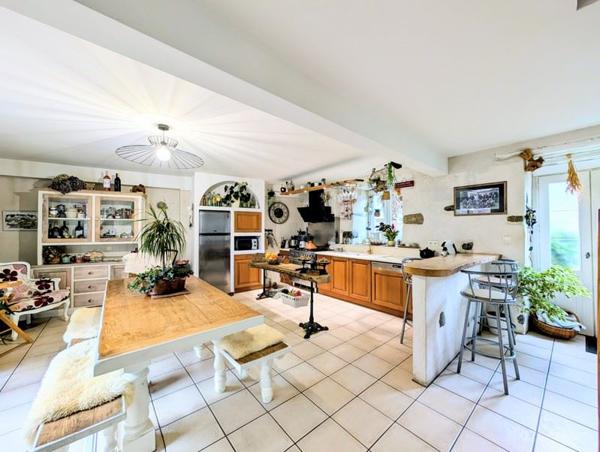 Maison 514 500 € Esquièze-Sère 5 p 127 m² DPE D