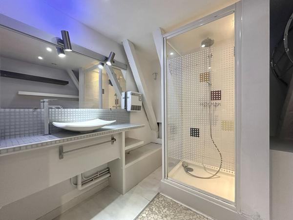 Appartement duplex avec parking privé à Bourges !