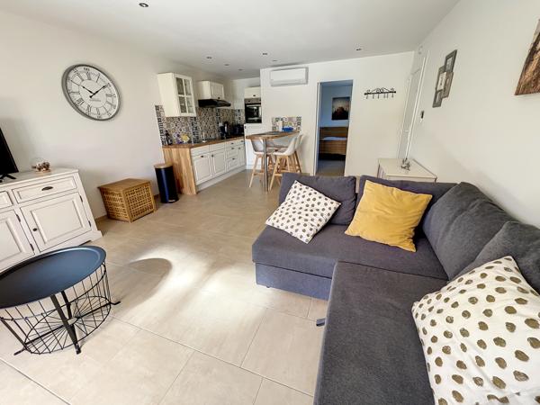 Bormes-les-Mimosas (83230) T2 de 43m2 avec terrasse parking et piscine