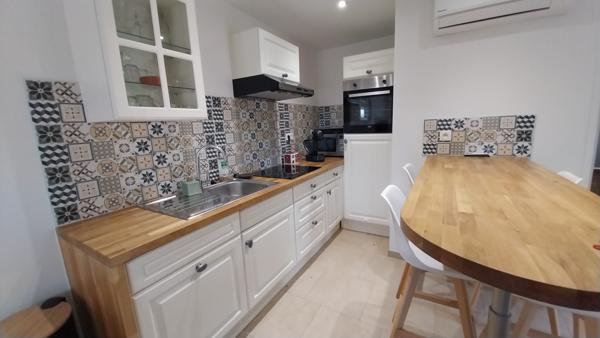 Bormes-les-Mimosas (83230) T2 de 43m2 avec terrasse parking et piscine