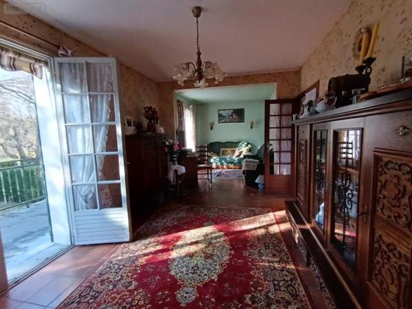 Maison à vendre à Cour-Cheverny dans le Loir-et-Cher (41700), ref : 015/645