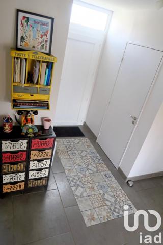 Maison traditionnelle 9 pièces de 185 m² à Chauvigny (86300)