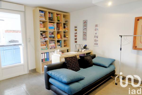 Maison traditionnelle 9 pièces de 185 m² à Chauvigny (86300)