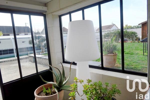 Maison traditionnelle 9 pièces de 185 m² à Chauvigny (86300)