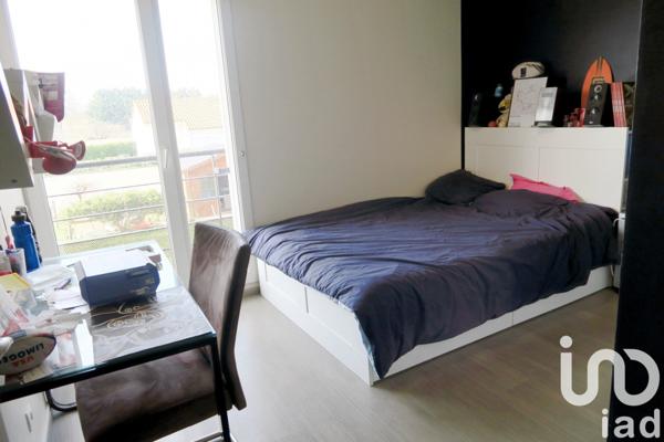 Maison traditionnelle 9 pièces de 185 m² à Chauvigny (86300)