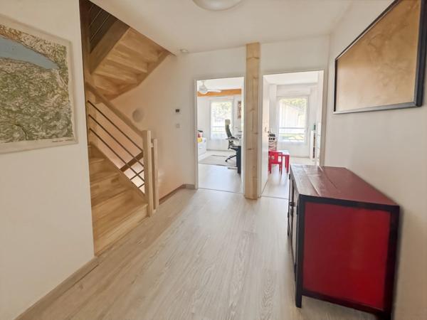 Maison mitoyenne clé en main à vendre de 5 chambres à DIVONNE LES BAINS