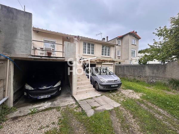 BASOCHE-Maison à vendre - 4 pièces, 2 chambres à Les Pavillons Sous Bois