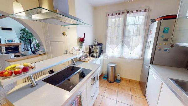 BASOCHE-Maison à vendre - 4 pièces, 2 chambres à Les Pavillons Sous Bois