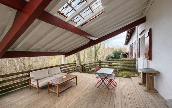 Maison à vendre    10 pièces • 208 m2 Ascain