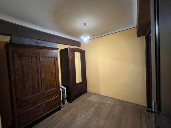 Maison de ville 13 pièces de 190 m2 dans le centre de Prats De Mollo La Preste