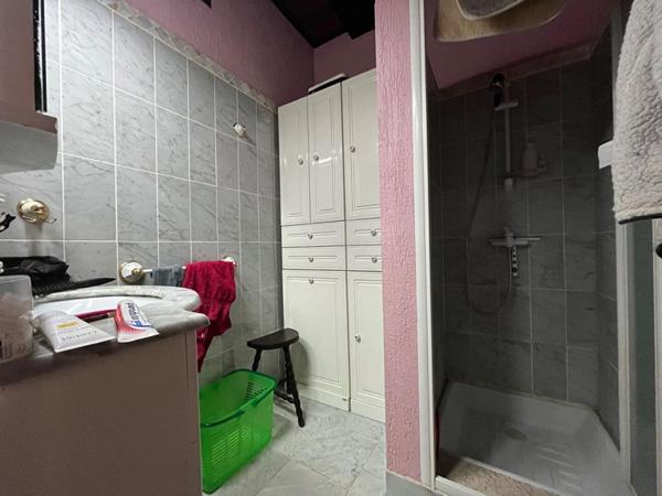 Maison de ville 13 pièces de 190 m2 dans le centre de Prats De Mollo La Preste