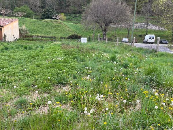 Maison de ville 13 pièces de 190 m2 dans le centre de Prats De Mollo La Preste