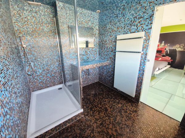 Demeure contemporaine incontournable à ne pas manquer !