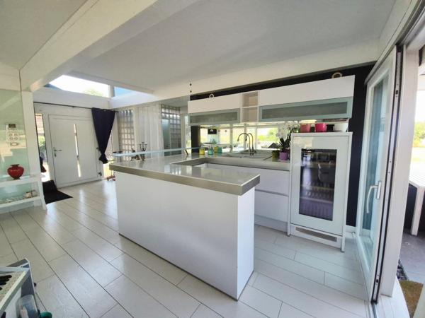 Demeure contemporaine incontournable à ne pas manquer !