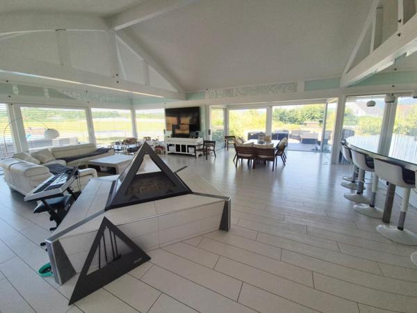 Demeure contemporaine incontournable à ne pas manquer !