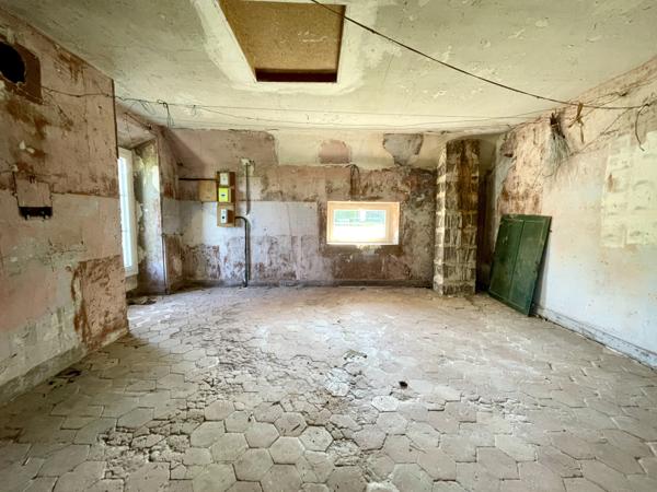 Maisse (91720) Maison 168 m², 6 chambres, grange, garage et cave sur 696 m² de terrain