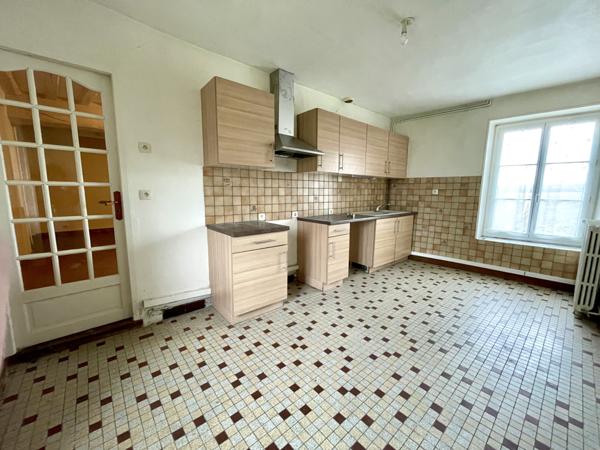 Maisse (91720) Maison 168 m², 6 chambres, grange, garage et cave sur 696 m² de terrain