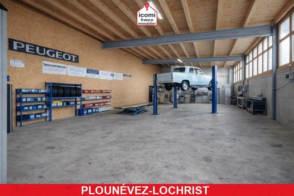 VENDRE - LOCAL DE 370 M2 AVEC BUREAU ET ESPACE DE VENTE - EMPLACEMENT STRATÉGIQUE - POSSIBILITE ACTIVITE GARAGE OU AUTRES - STATIONNEMENT