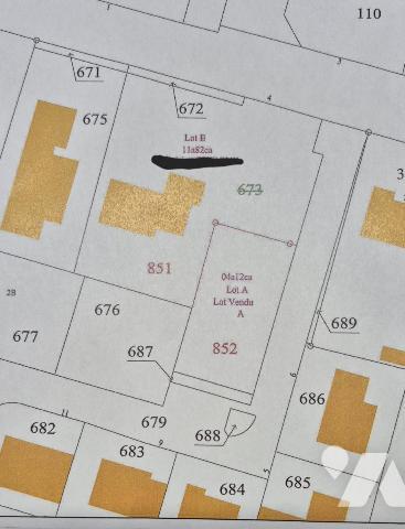 TERRAIN VIABILISE PROCHE COMMERCES