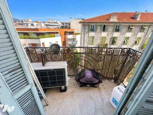 NICE - ACROPOLIS APPARTEMET T2/44m² DERNIER ETAGE AVEC BALCON