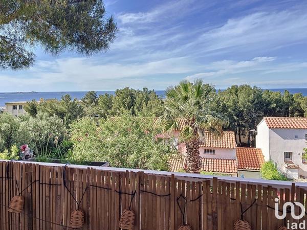 Appartement 3 pièces de 65 m² à Bandol (83150)