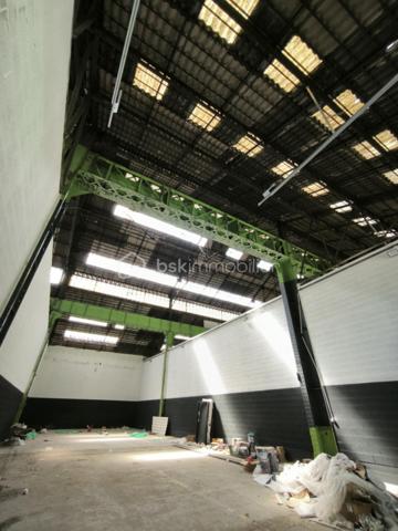 Immeuble commercial de 350 m²