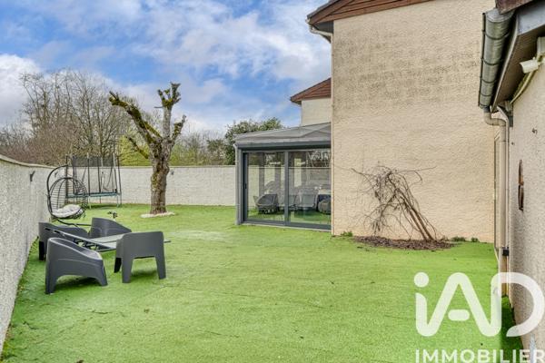 Maison à vendre 8 pièces 160 m² Saint-Brice-sous-Forêt