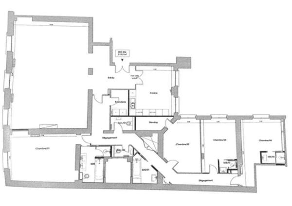 Parc Monceau – appartement familial rénové & double parking